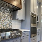 Essential Tips to Maintain Impeccable Kitchen Shelves
